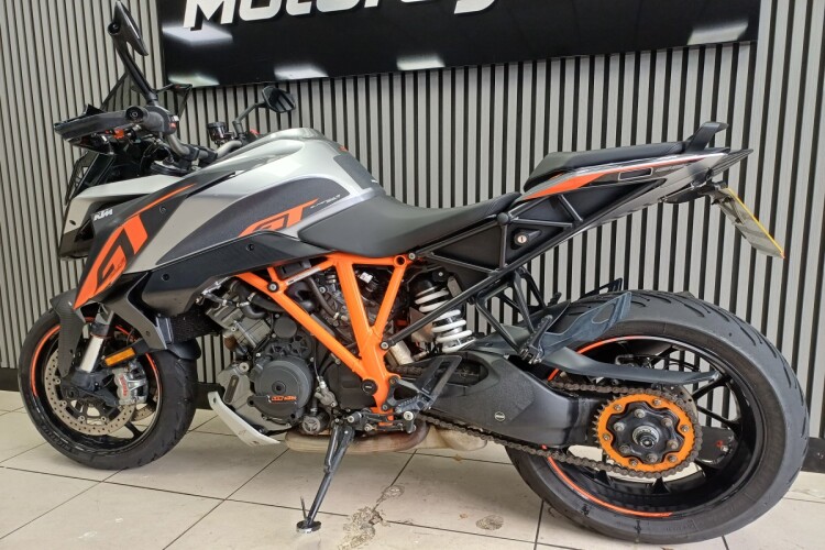 KTM 1290 SUPER DUKE GT