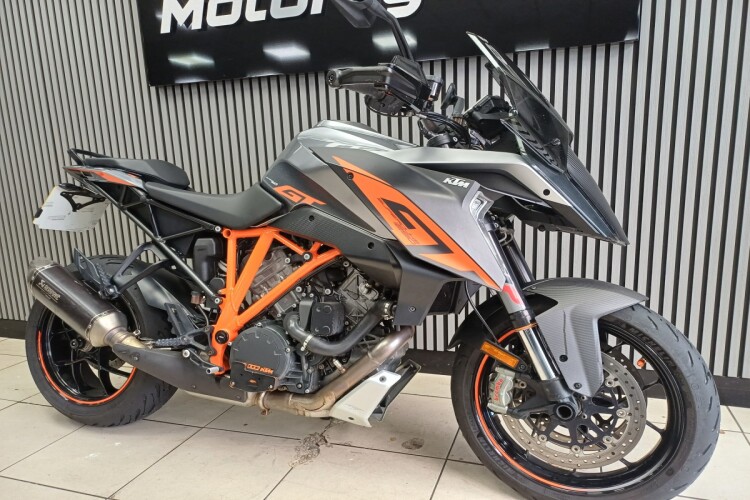 KTM 1290 SUPER DUKE GT