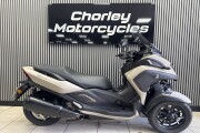 YAMAHA TRICITY 300