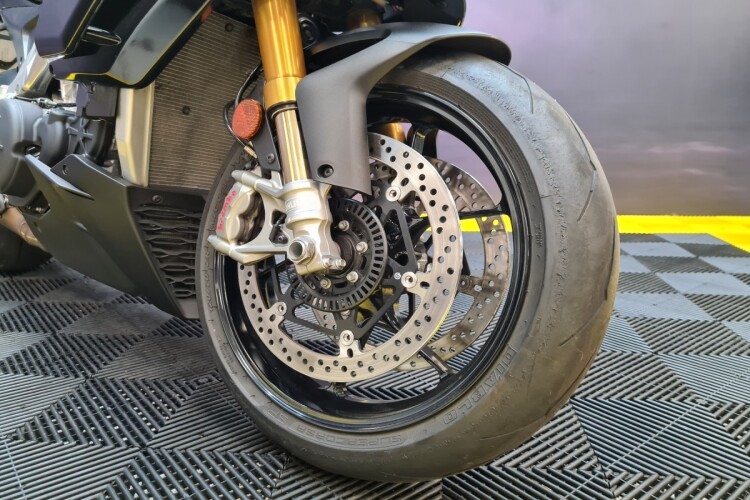 APRILIA TUONO 1100 V4