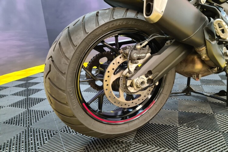 DUCATI MULTISTRADA 950