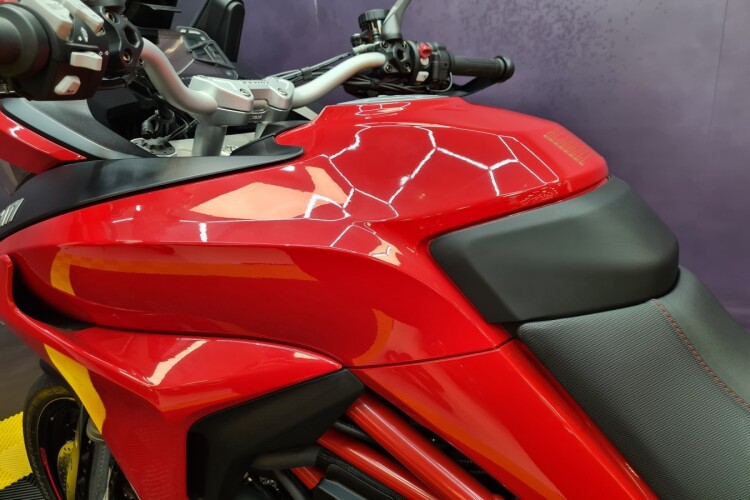 DUCATI MULTISTRADA 950