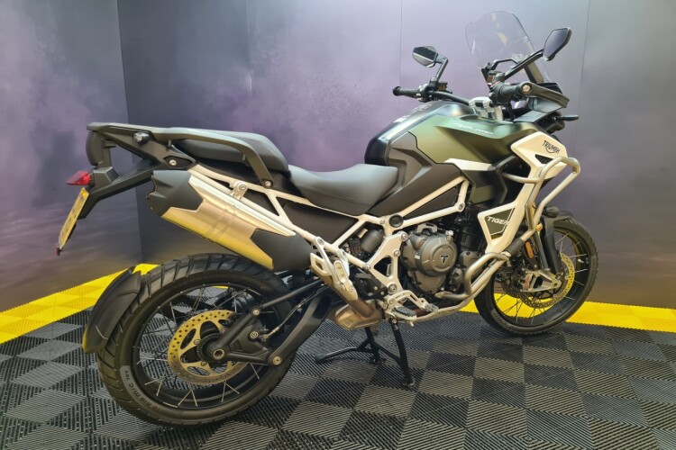 TRIUMPH TIGER 1200