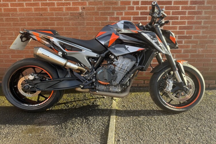KTM 790 DUKE