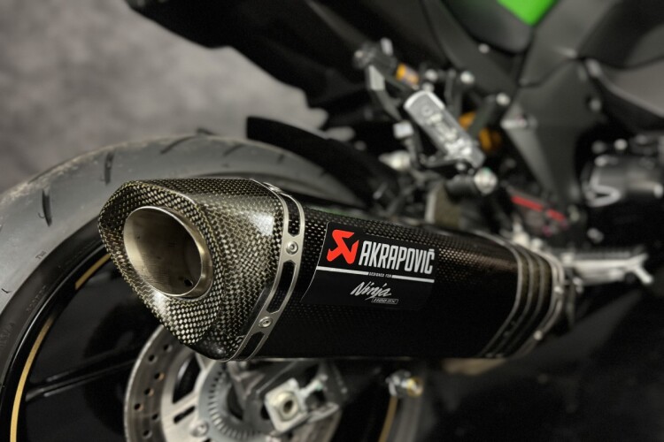 KAWASAKI NINJA 1100 SX SE