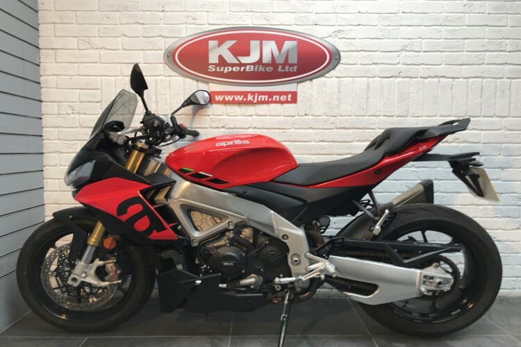 APRILIA TUONO 1100 V4