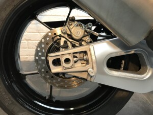 APRILIA TUONO 1100 V4