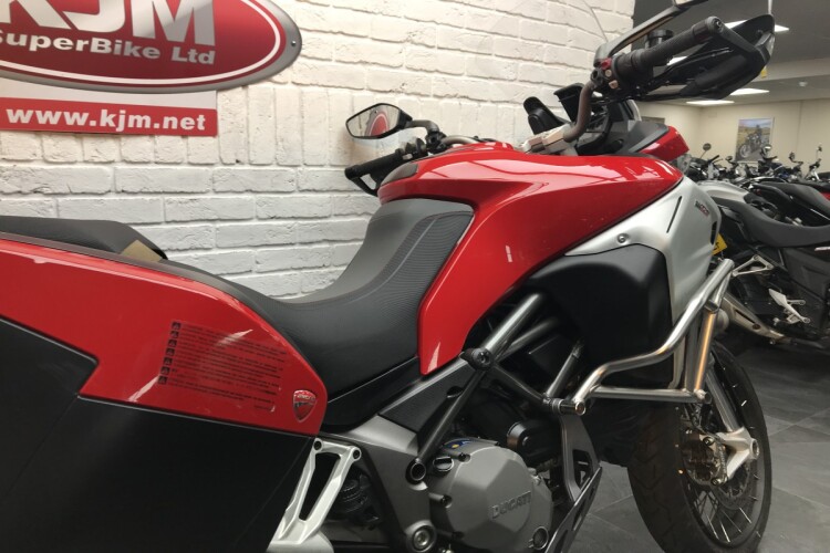 DUCATI MULTISTRADA 1200