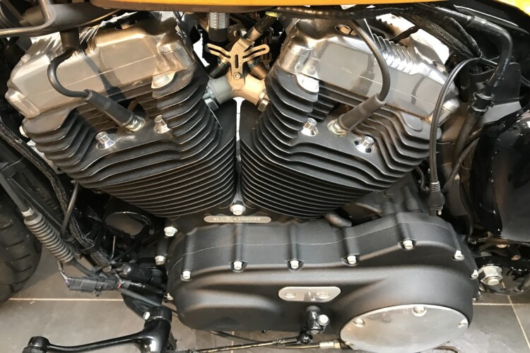 HARLEY-DAVIDSON SPORTSTER