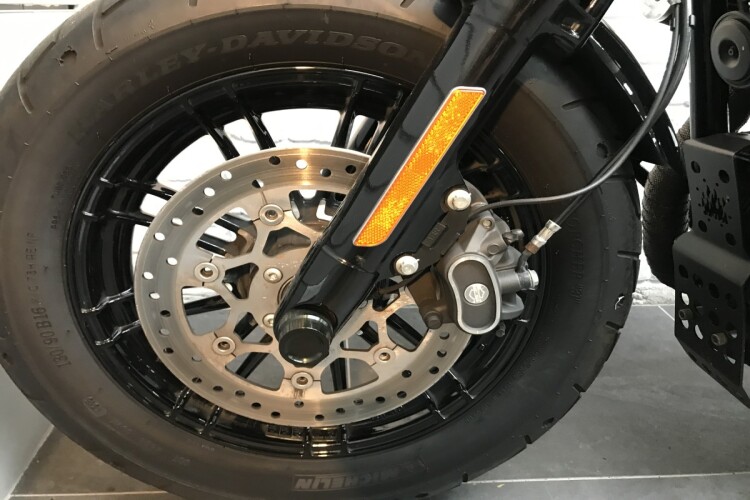 HARLEY-DAVIDSON SPORTSTER