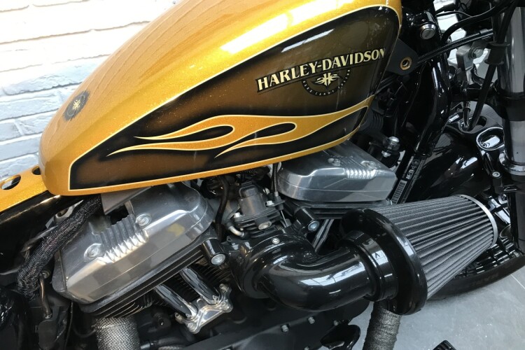 HARLEY-DAVIDSON SPORTSTER