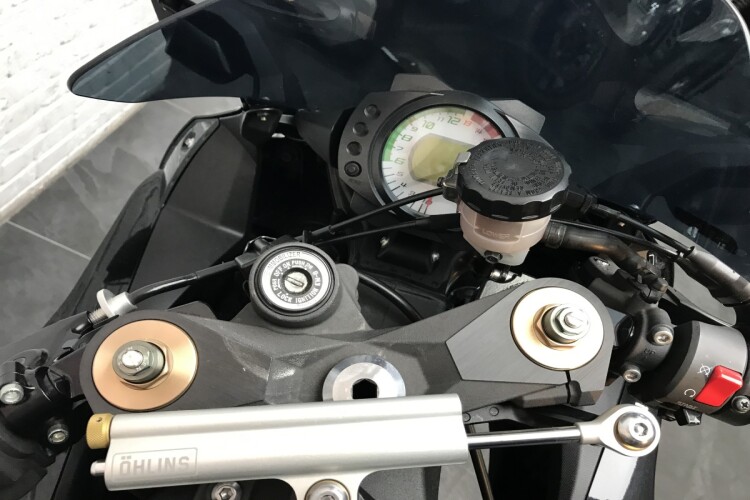 KAWASAKI NINJA ZX-10R