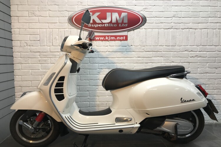 PIAGGIO VESPA GTS
