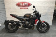 TRIUMPH TRIDENT 660