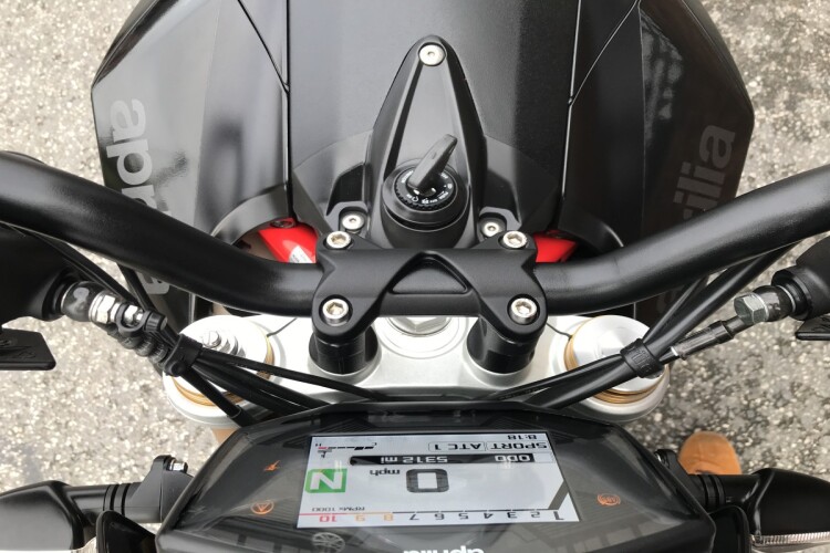 APRILIA DORSODURO 900