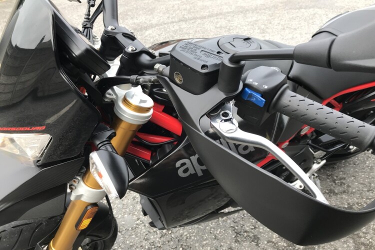 APRILIA DORSODURO 900