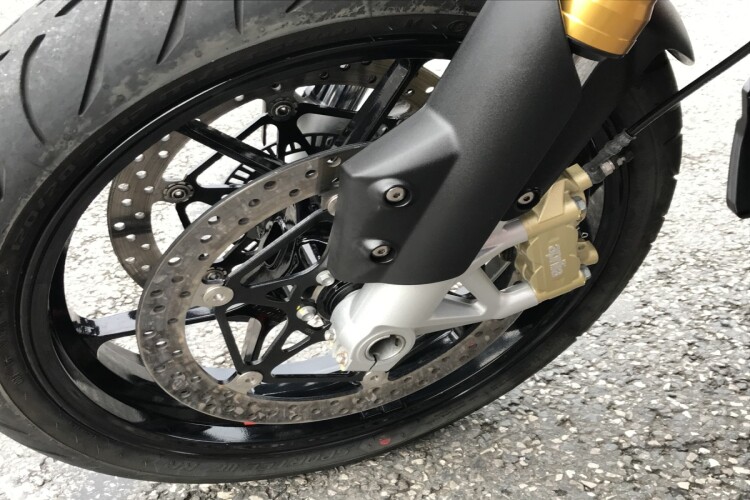 APRILIA DORSODURO 900