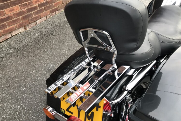 HARLEY-DAVIDSON TOURING