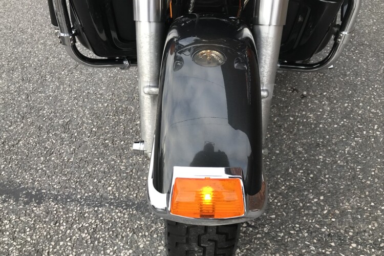 HARLEY-DAVIDSON TOURING