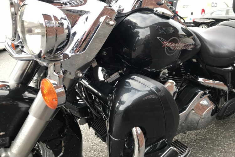 HARLEY-DAVIDSON TOURING