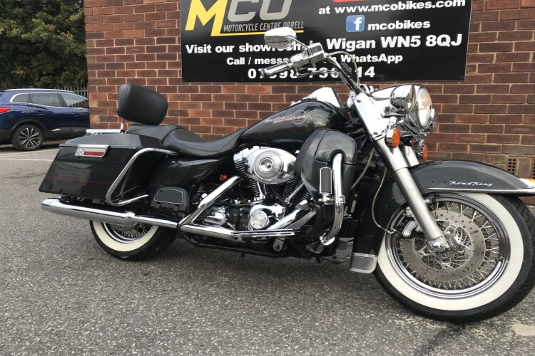 HARLEY-DAVIDSON TOURING