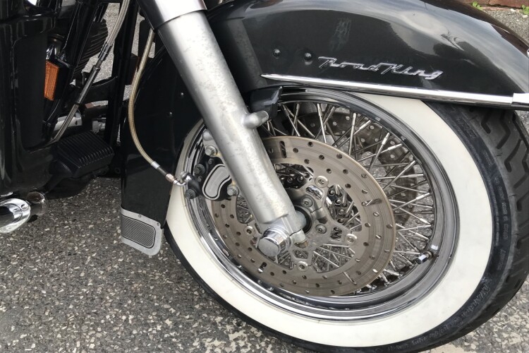 HARLEY-DAVIDSON TOURING