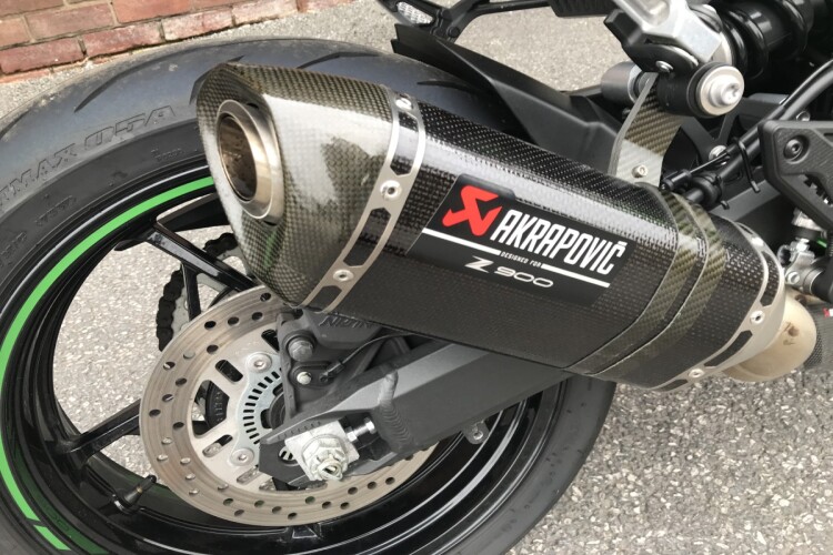 KAWASAKI Z900 PERFORMANCE