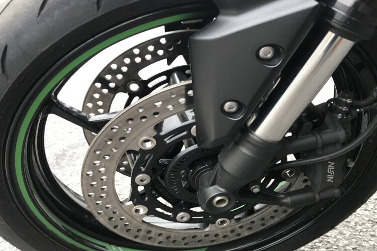 KAWASAKI Z900 PERFORMANCE