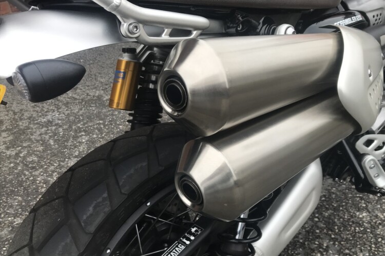 TRIUMPH SCRAMBLER 1200