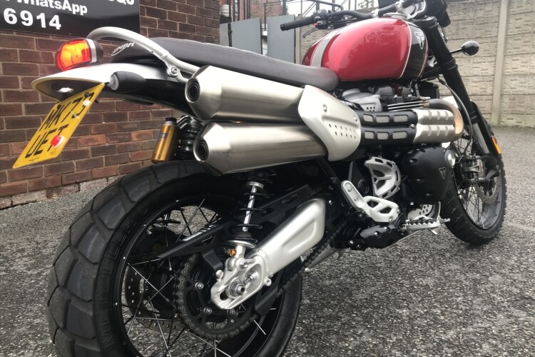 TRIUMPH SCRAMBLER 1200