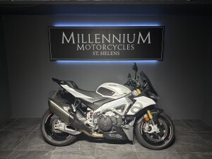 APRILIA TUONO 1100 V4