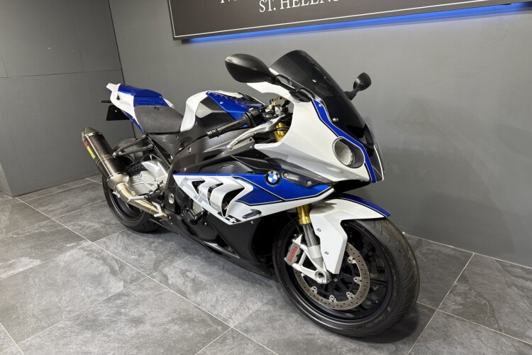 BMW HP4