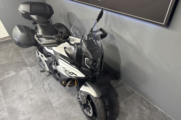 CFMOTO 700MT