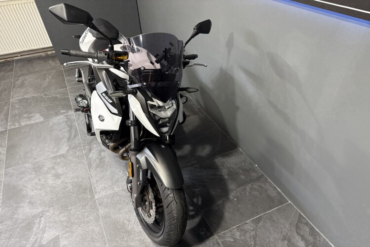 CFMOTO 650NK