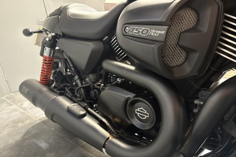 HARLEY-DAVIDSON STREET