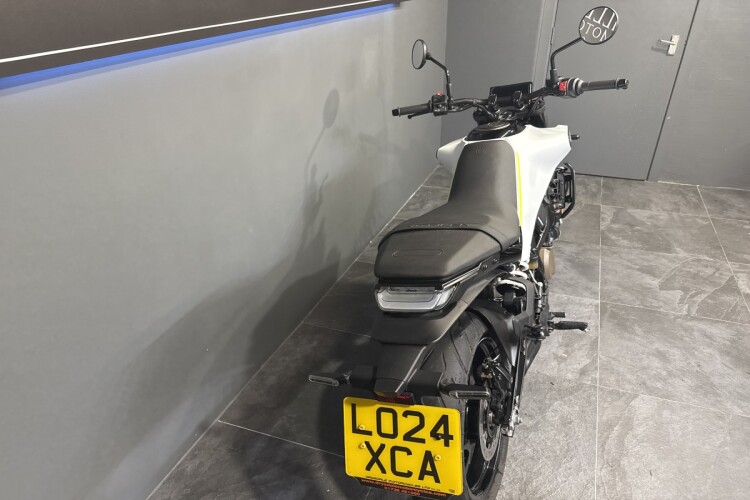 HUSQVARNA VITPILEN 401