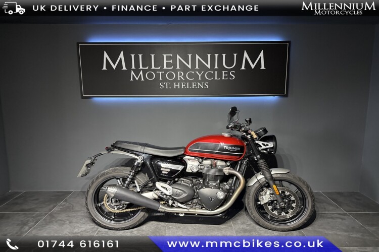 TRIUMPH SPEED TWIN 1200