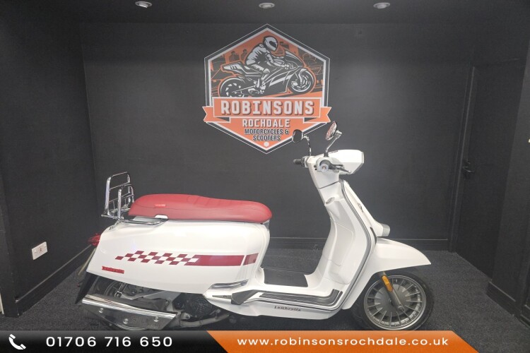 LAMBRETTA V200
