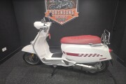LAMBRETTA V200