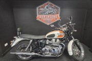 TRIUMPH BONNEVILLE T100
