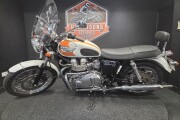 TRIUMPH BONNEVILLE T100