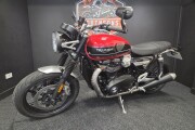 TRIUMPH SPEED TWIN 1200