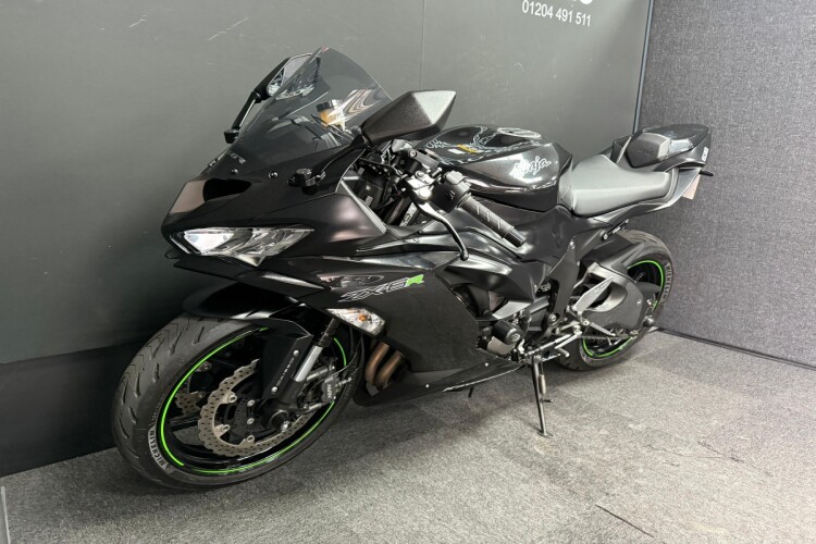 KAWASAKI NINJA ZX-6R