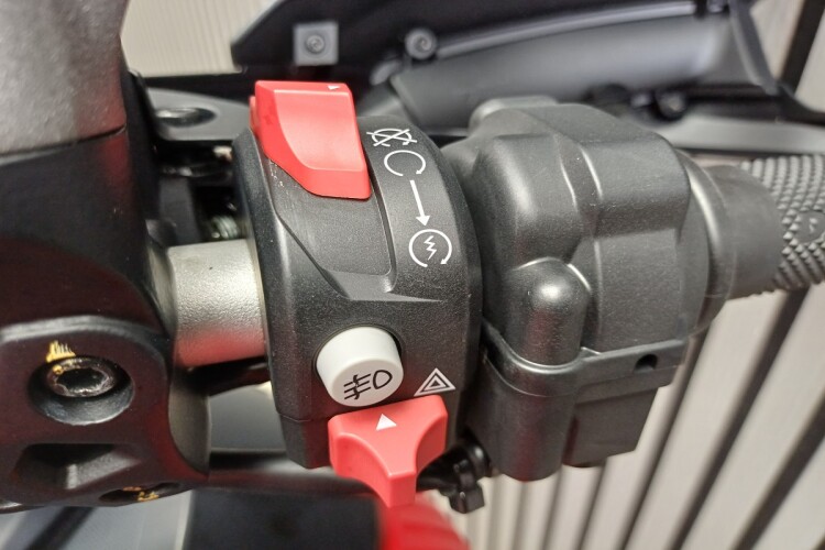 DUCATI MULTISTRADA 950