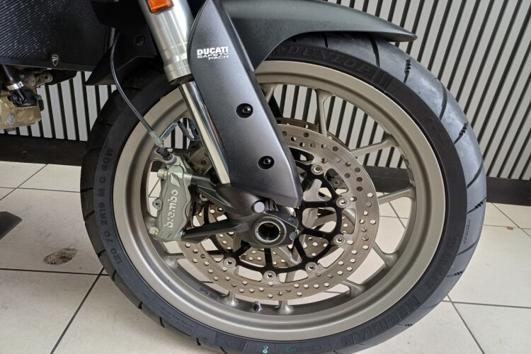 DUCATI MULTISTRADA 950