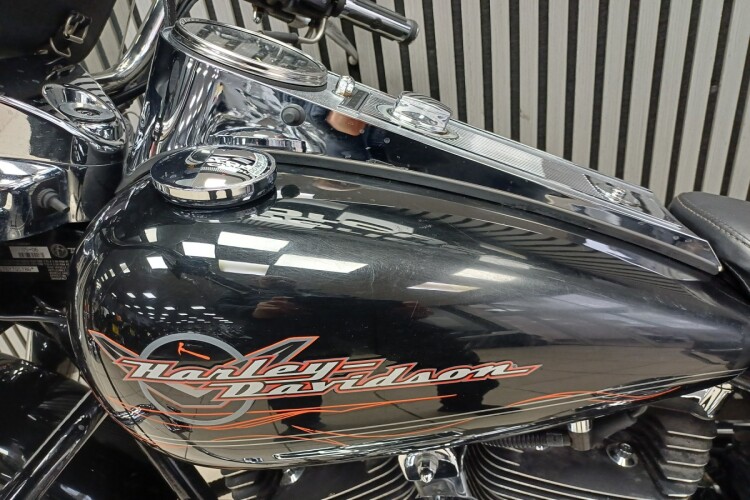 HARLEY-DAVIDSON FXLRS LOW RIDER S