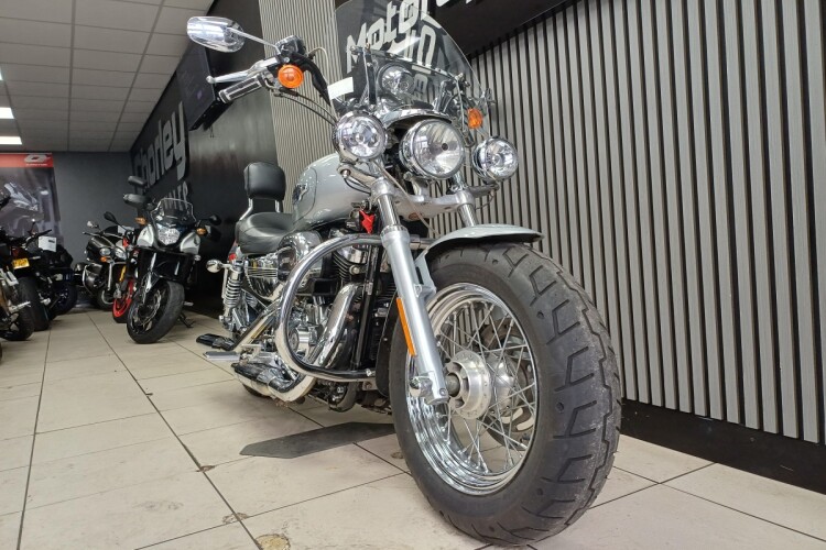 HARLEY-DAVIDSON SPORTSTER