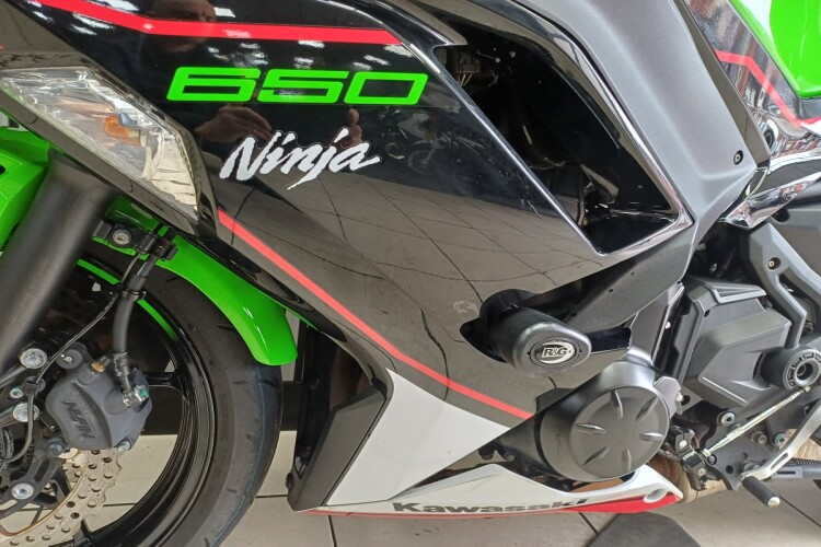 KAWASAKI NINJA 650