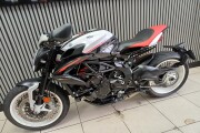 MV AGUSTA BRUTALE 800