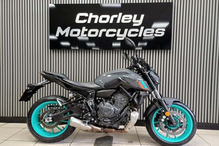 YAMAHA MT-07